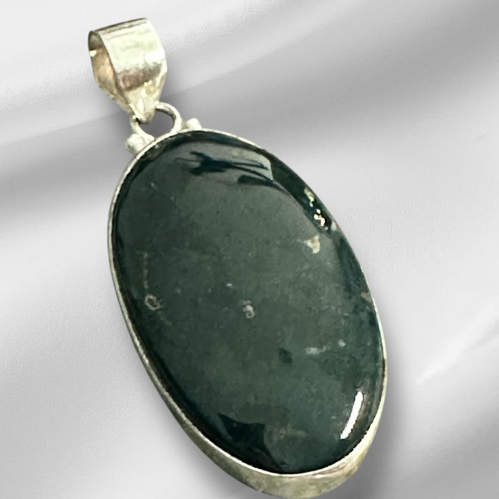 Hand Crafted Artisan BLOODSTONE Cabochon Silver Oval Dark Green Stone Pendant